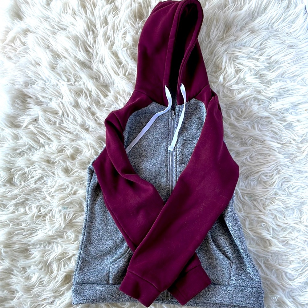 MAROON/GREY ZIP UP SMALL